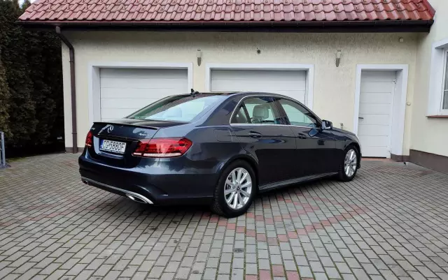 MERCEDES-BENZ Klasa E 350 T 4Matic 7G-TRONIC