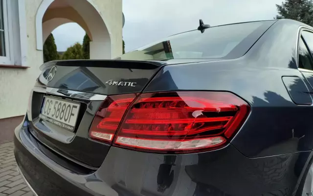 MERCEDES-BENZ Klasa E 350 T 4Matic 7G-TRONIC