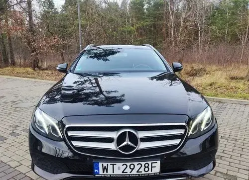 MERCEDES-BENZ Klasa E 