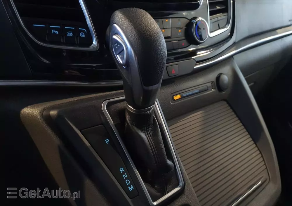 FORD Tourneo Custom 2.0 EcoBlue L2 Titanium SelectShift