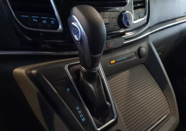 FORD Tourneo Custom 2.0 EcoBlue L2 Titanium SelectShift