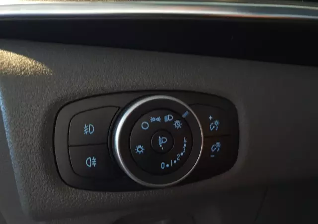 FORD Tourneo Custom 2.0 EcoBlue L2 Titanium SelectShift