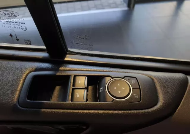 FORD Tourneo Custom 2.0 EcoBlue L2 Titanium SelectShift