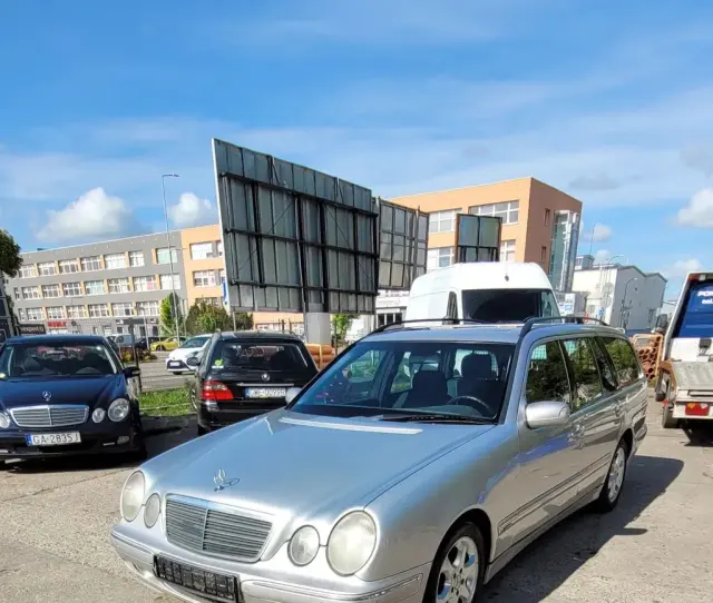MERCEDES-BENZ Klasa E 