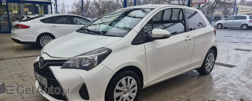 TOYOTA Yaris 