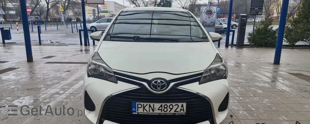 TOYOTA Yaris 