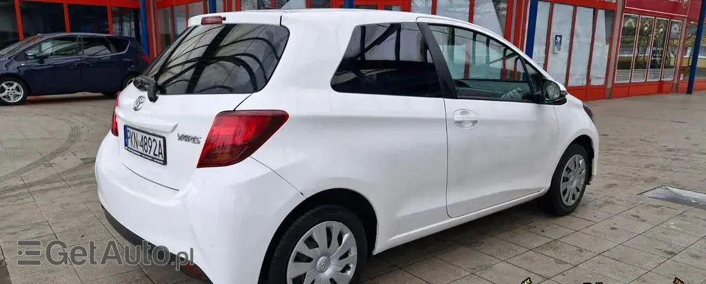 TOYOTA Yaris 