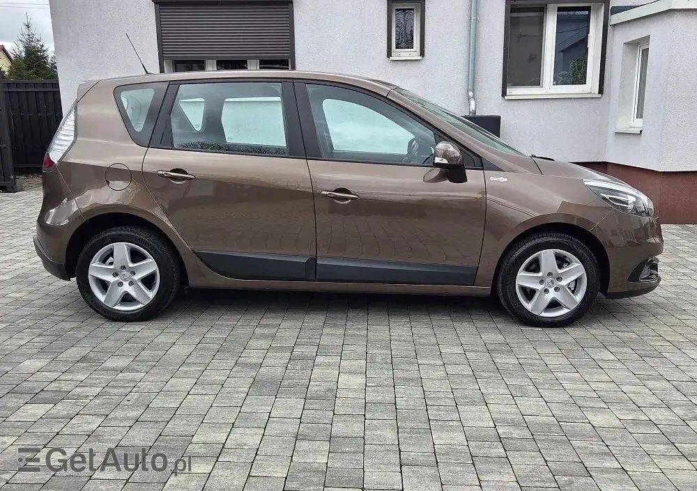 RENAULT Scenic 1.6 16V TomTom Edition