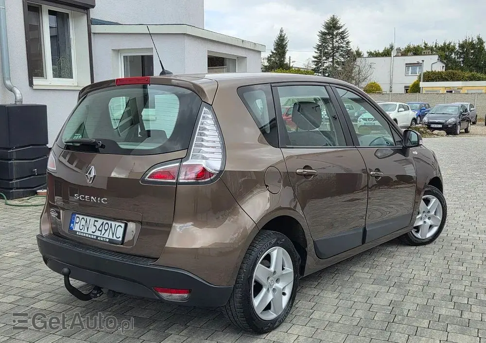 RENAULT Scenic 1.6 16V TomTom Edition