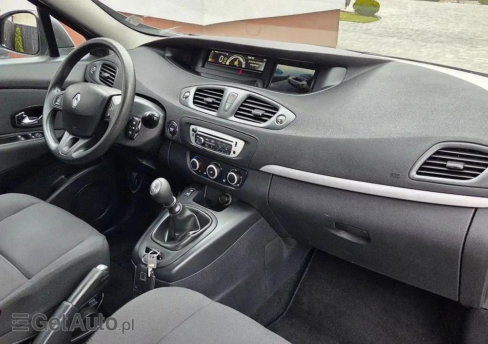 RENAULT Scenic 1.6 16V TomTom Edition