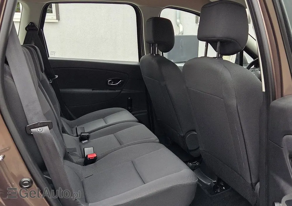 RENAULT Scenic 1.6 16V TomTom Edition