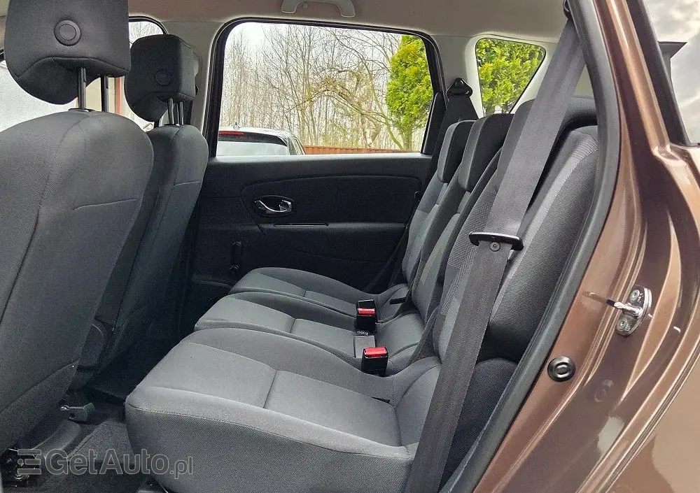 RENAULT Scenic 1.6 16V TomTom Edition