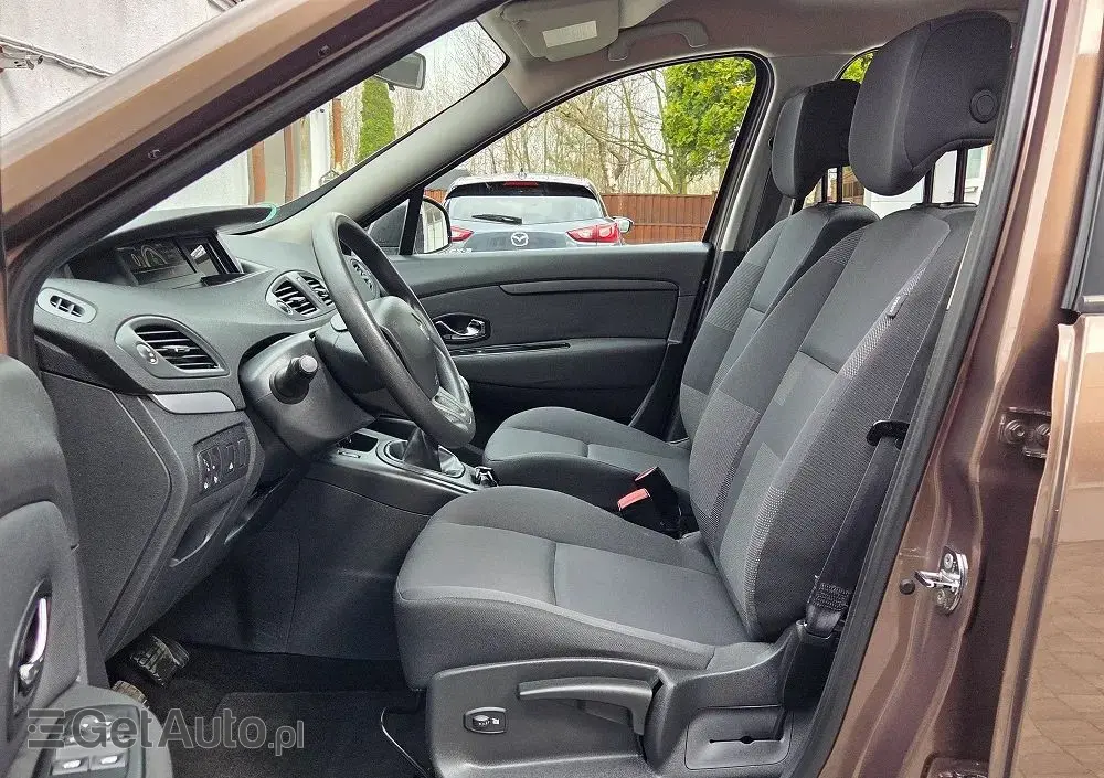 RENAULT Scenic 1.6 16V TomTom Edition