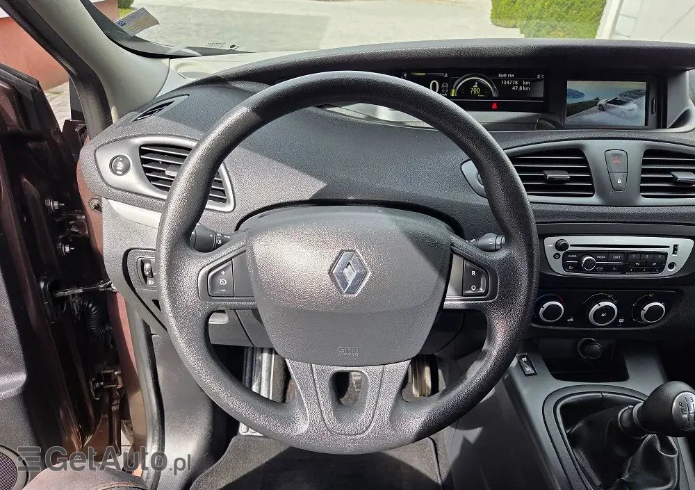 RENAULT Scenic 1.6 16V TomTom Edition