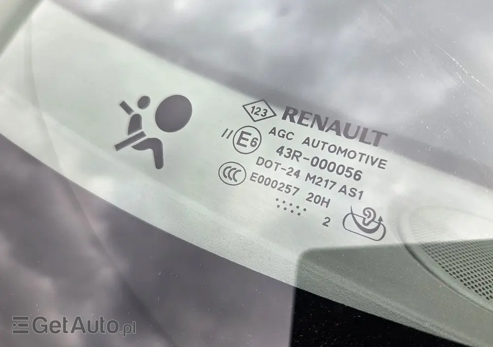 RENAULT Scenic 1.6 16V TomTom Edition