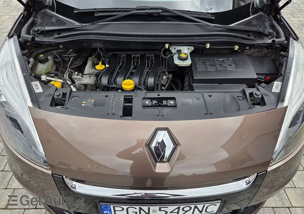 RENAULT Scenic 1.6 16V TomTom Edition