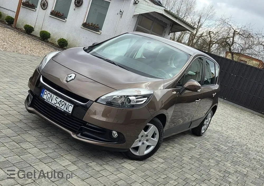RENAULT Scenic 1.6 16V TomTom Edition