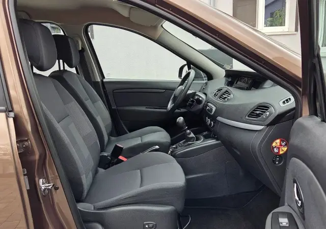 RENAULT Scenic 1.6 16V TomTom Edition