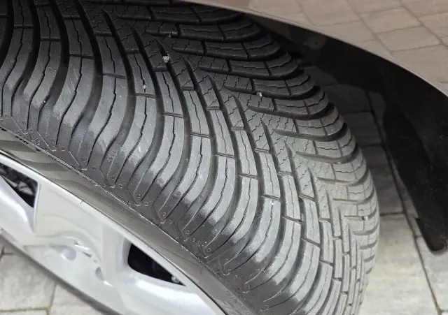 RENAULT Scenic 1.6 16V TomTom Edition