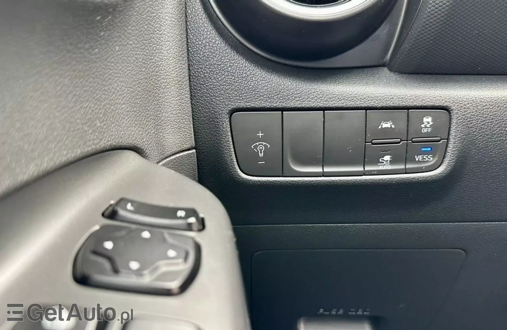 HYUNDAI Kona 39 kWh (136 KM) Electric