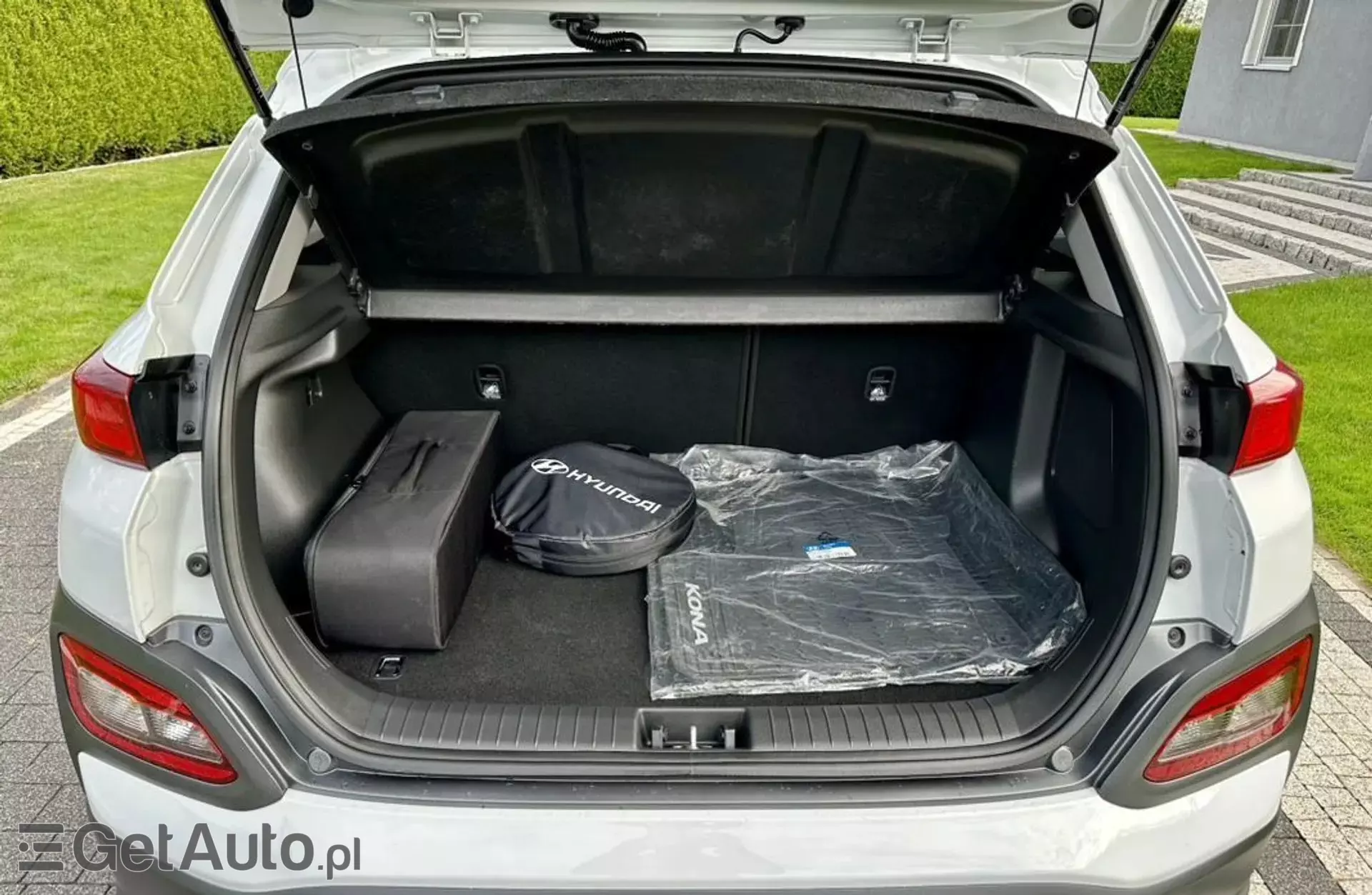 HYUNDAI Kona 39 kWh (136 KM) Electric