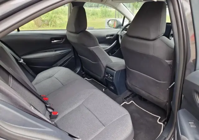 TOYOTA Corolla 1.8 Hybrid Comfort