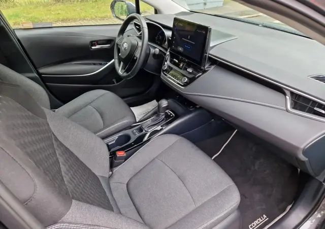 TOYOTA Corolla 1.8 Hybrid Comfort