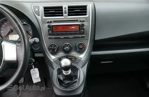 TOYOTA Verso-S 