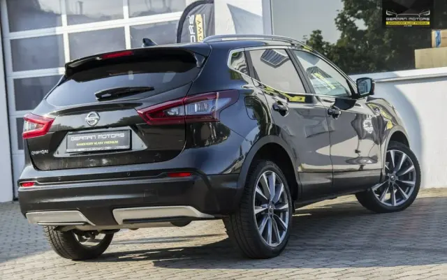 NISSAN Qashqai 1.3 DIG-T DCT TEKNA