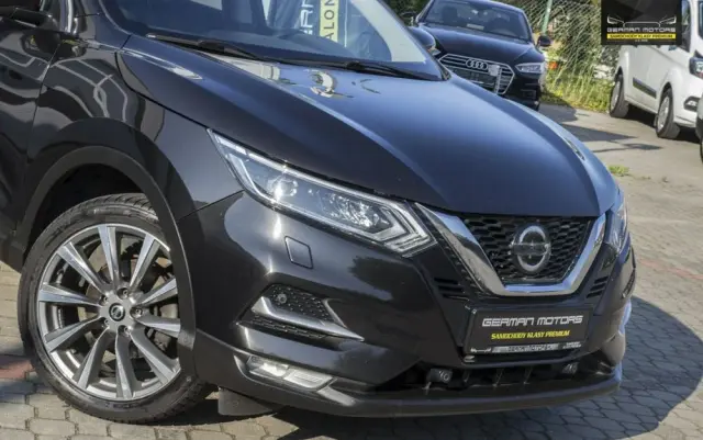 NISSAN Qashqai 1.3 DIG-T DCT TEKNA