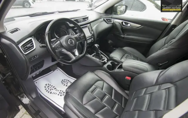 NISSAN Qashqai 1.3 DIG-T DCT TEKNA