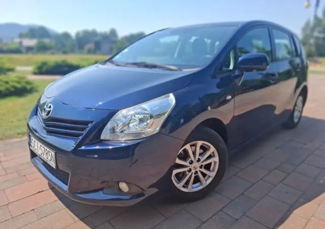 TOYOTA Verso 1.8 Edition