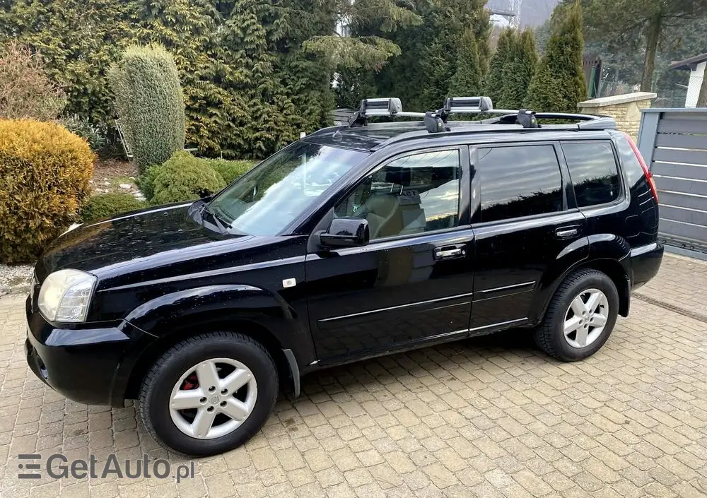 NISSAN X-Trail 2.2 dCi Sport +