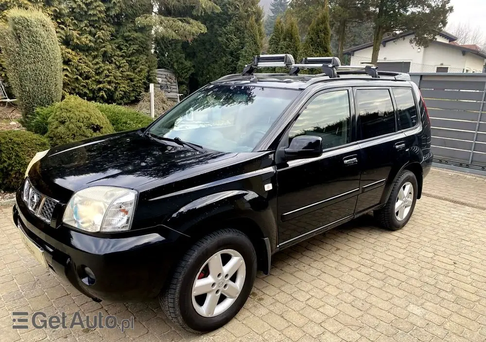 NISSAN X-Trail 2.2 dCi Sport +