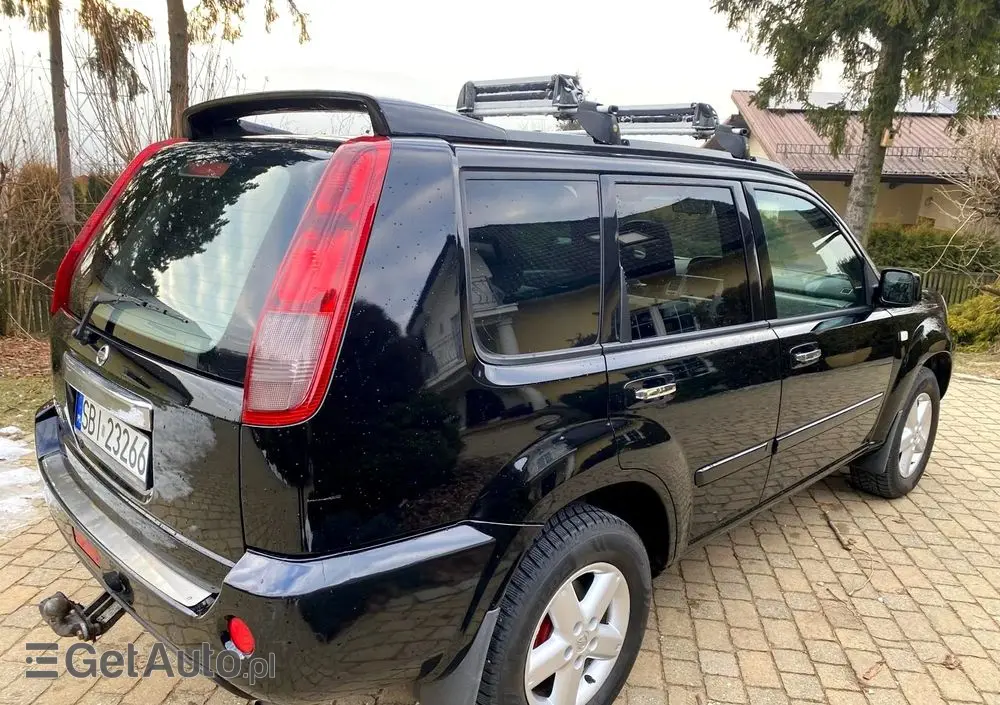NISSAN X-Trail 2.2 dCi Sport +