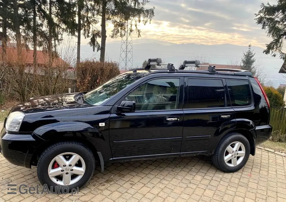 NISSAN X-Trail 2.2 dCi Sport +