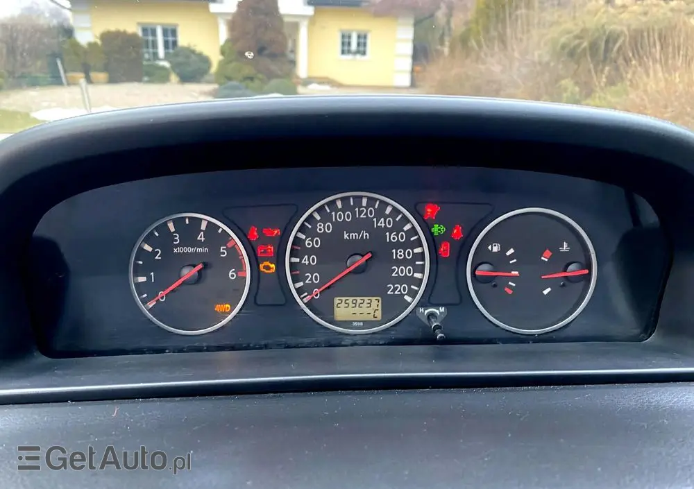 NISSAN X-Trail 2.2 dCi Sport +