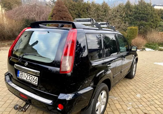 NISSAN X-Trail 2.2 dCi Sport +