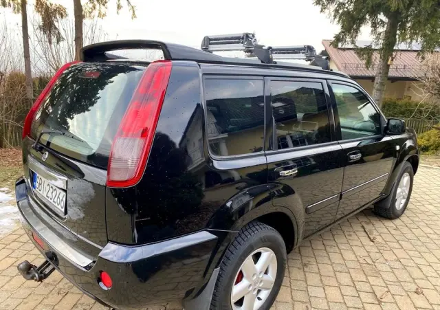 NISSAN X-Trail 2.2 dCi Sport +