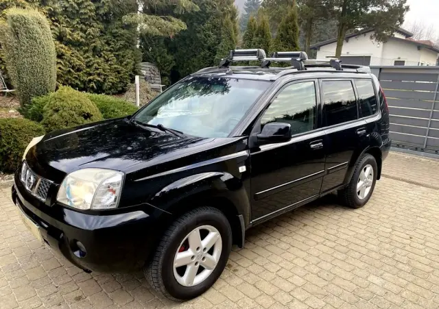 NISSAN X-Trail 2.2 dCi Sport +