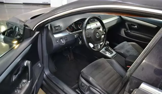 VOLKSWAGEN Passat Cc 