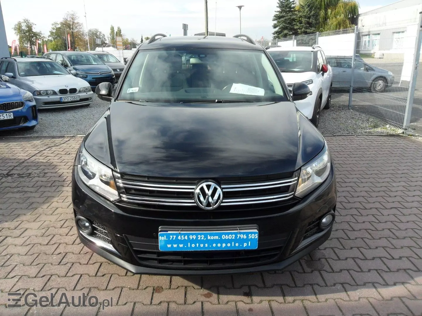 VOLKSWAGEN Tiguan 