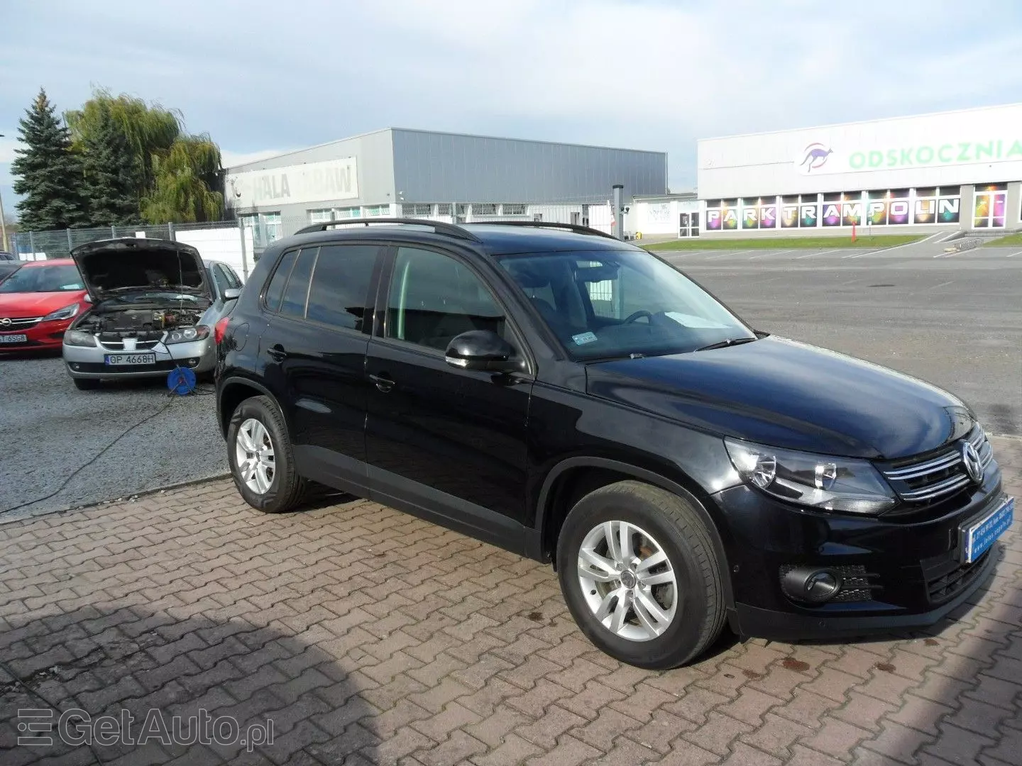VOLKSWAGEN Tiguan 