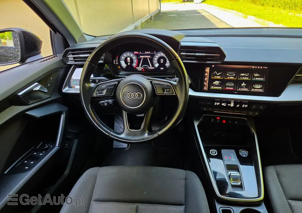 AUDI A3 Limousine 35 TFSI mHEV Advanced S tronic