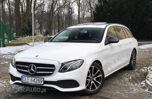 MERCEDES-BENZ Klasa E 