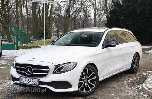 MERCEDES-BENZ Klasa E 