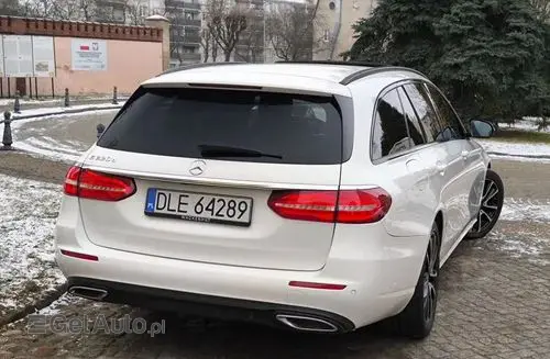 MERCEDES-BENZ Klasa E 