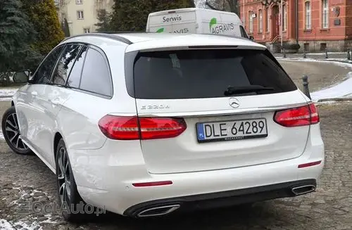 MERCEDES-BENZ Klasa E 