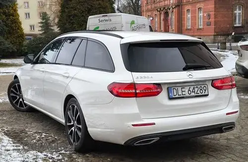 MERCEDES-BENZ Klasa E 