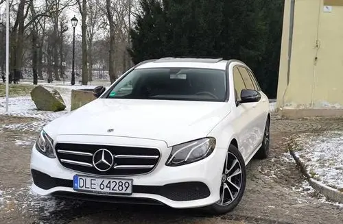 MERCEDES-BENZ Klasa E 